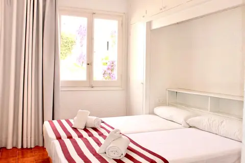 Hotel Apartamentos Playa Parc in Es Mercadal — foto 2