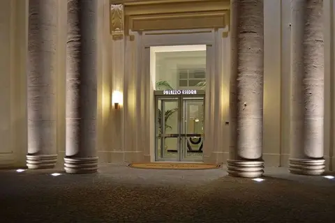 Palazzo Esedra in Napels, foto 14