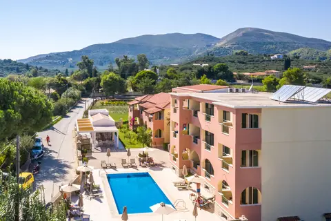 Koukla Mare in Agios Sostis — foto 4