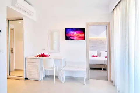Apollon Windmill Hotel in Λάμπη — foto 19