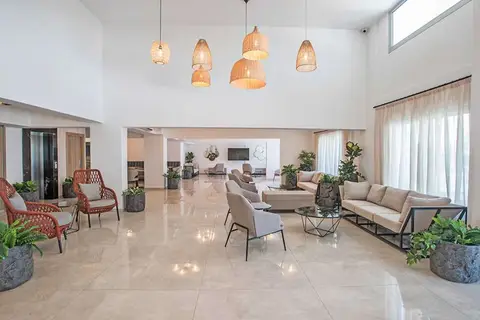 Bohemian Gardens in Παραλίμνι — foto 15