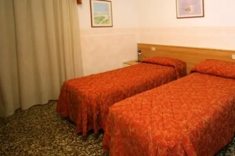 Assarotti in Genua, foto 6