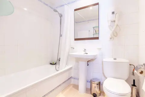 Ramada Hotel & Suites by Wyndham Costa del Sol in Mijas, foto 22