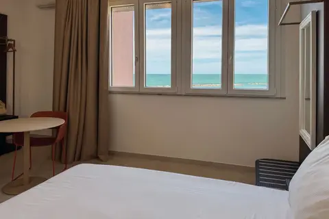 B&B HOTEL Pesaro Des Bains in Pesaro, foto 30