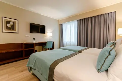 Turim Europa Hotel in Almada — foto 17