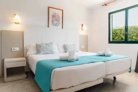 BLUESEA Lentiscos in Cala en Blanes — foto 16