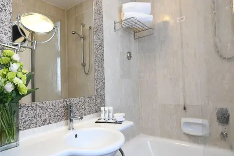 Bettoja Hotel Mediterraneo in Rome — foto 23