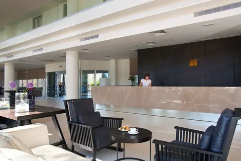 Pernera Beach Hotel in Παραλίμνι — foto 22