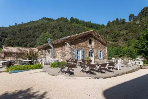 Camping Château De L Hom in L'Estréchure, foto 8
