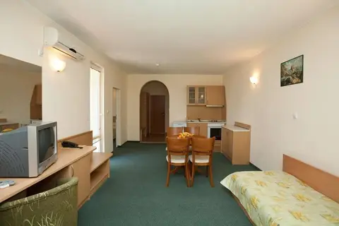 Sunny Day Club Hotel in Несебър — foto 13