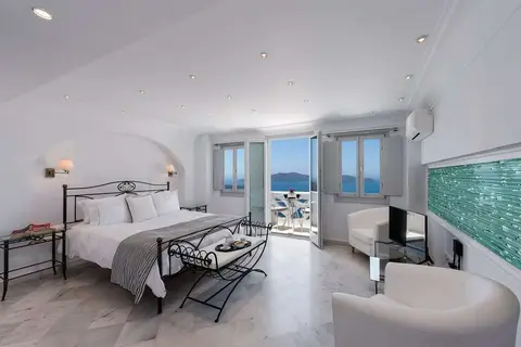 Athina Luxury Suites in Fira — foto 20