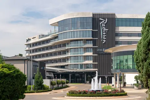 Radisson Hotel & Convention Centre Johannesburg, O.R. Tambo in Kempton Park — foto 3