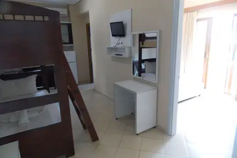 Hotel Alpha in Saranda — foto 3