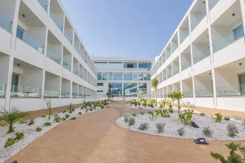 Nicholas Color Hotel in Ayia Napa — foto 12