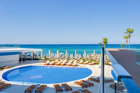 Flamingo Paradise Beach Hotel in Παραλίμνι — foto 2