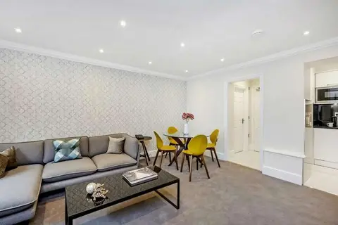 Queensgate Court Appartementen in Londen, foto 6