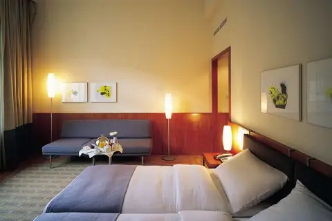 KK Central in Praag — foto 14