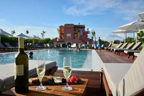 V Luxury Suites in Korfoe — foto 25