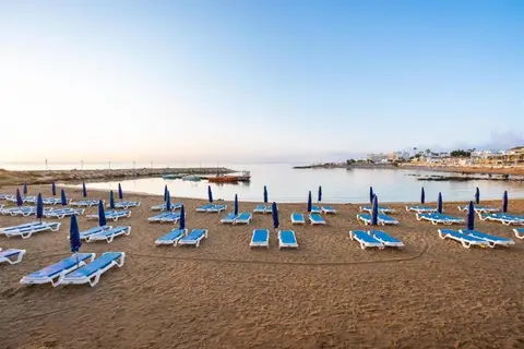 The Golden Coast Beach Hotel in Παραλίμνι — foto 17