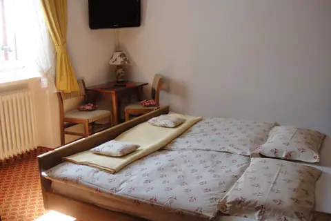 Hotel Garni Toni in Kastelruth - Castelrotto — foto 8