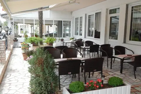 Gold Stern Hotel in Κατερίνη — foto 10