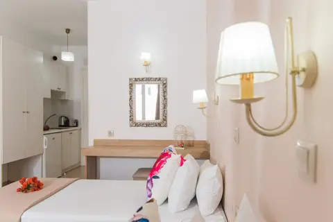 Emerald Hotel in Αγία Μαρίνα — foto 23
