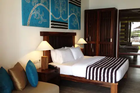 Suriya Luxury Resort in Waikkala — foto 15
