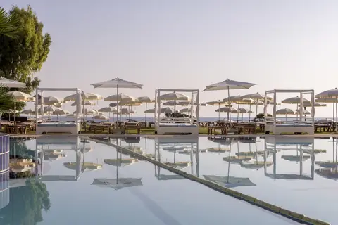 Capo Bay Hotel in Παραλίμνι — foto 18