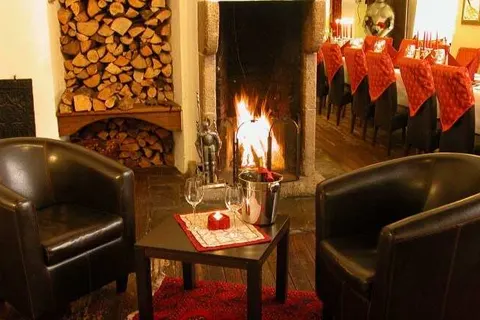 Burghaus en Villa Kronenburg foto 4