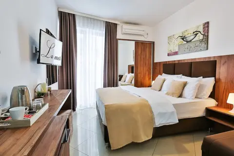 Hotel La Mer in Budva — foto 14