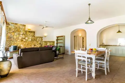 Ta Frenc Apartments in Ghasri — foto 11
