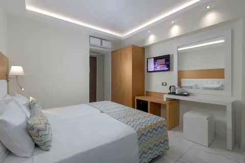 Park Hotel Oceanis in Ιαλυσός — foto 12