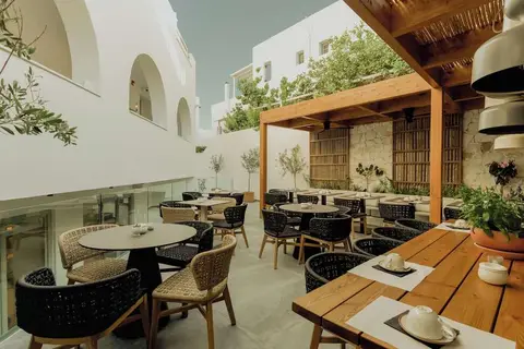 Opal Paros in Νάουσα — foto 9