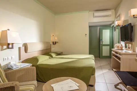 Silva Beach in Chersonisos Municipal Unit — foto 4