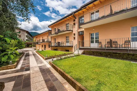 Hotel Regina Del Garda Suite in Toscolano Maderno — foto 13