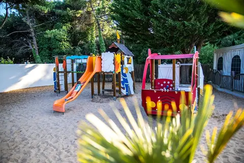 Camping Au Val De Loire En Ré in Le Bois-Plage-en-Ré — foto 18