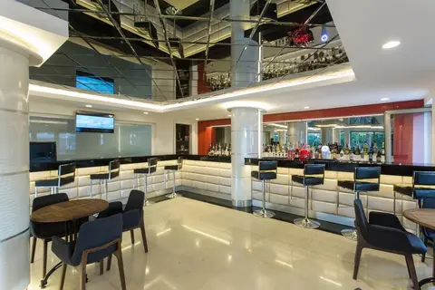 Falcon Hotel in Muratpaşa — foto 7