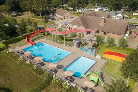 Camping Hoeve De Schaaf in Heijen