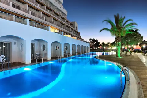 Batihan Beach Resort & Spa in Kuşadası — foto 7