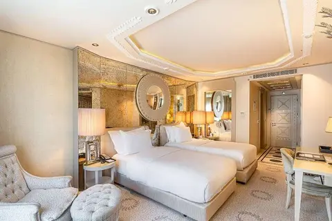 Wyndham Grand Istanbul Kalamis Marina Hotel in İstanbul — foto 4