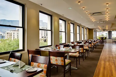 Protea Hotel Cape Town Waterfront Breakwater Lodge in Kaapstad — foto 15