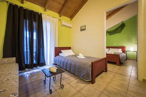 Pansion Porto Tsi Ostrias in Keri Lake — foto 7