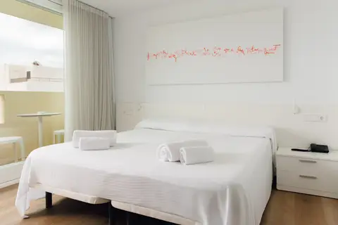 Hotel Moon Dreams Paraiso in Santa Eulària des Riu — foto 7