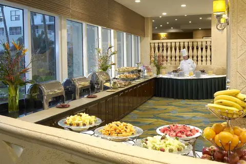 Holiday Inn Miami Beach Oceanfront in Miami Beach — foto 25