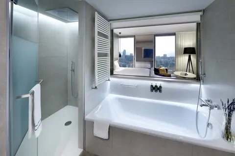 Meliá Barcelona Sky in Barcelona — foto 20