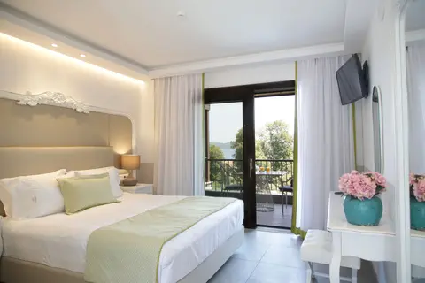 Avaton Luxury Hotel & Villas in Νέα Ρόδα — foto 20