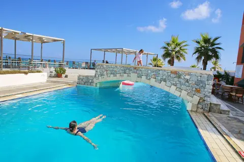 Dedalos Beach Hotel in Σφακάκι — foto 13