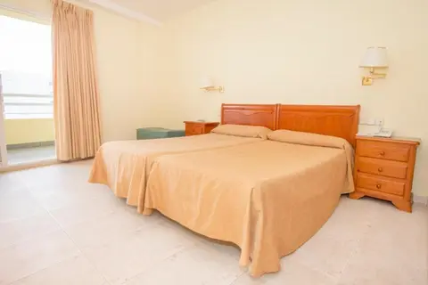 Hotel Tres Anclas in Gandia — foto 12