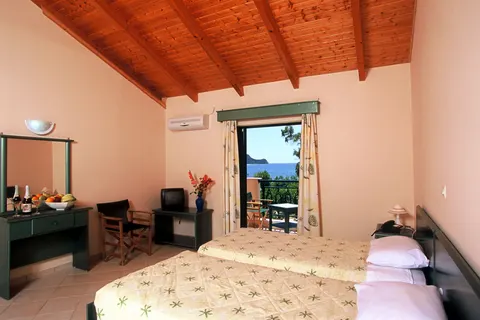 Kalimera Koukla in Laganas Municipal Unit — foto 3