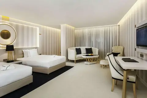 Ramada Hotel & Suites by Wyndham Istanbul Sis in Şişli — foto 3